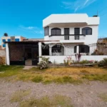 CASA RESIDENCIA EN BARRIO LAS RIELES