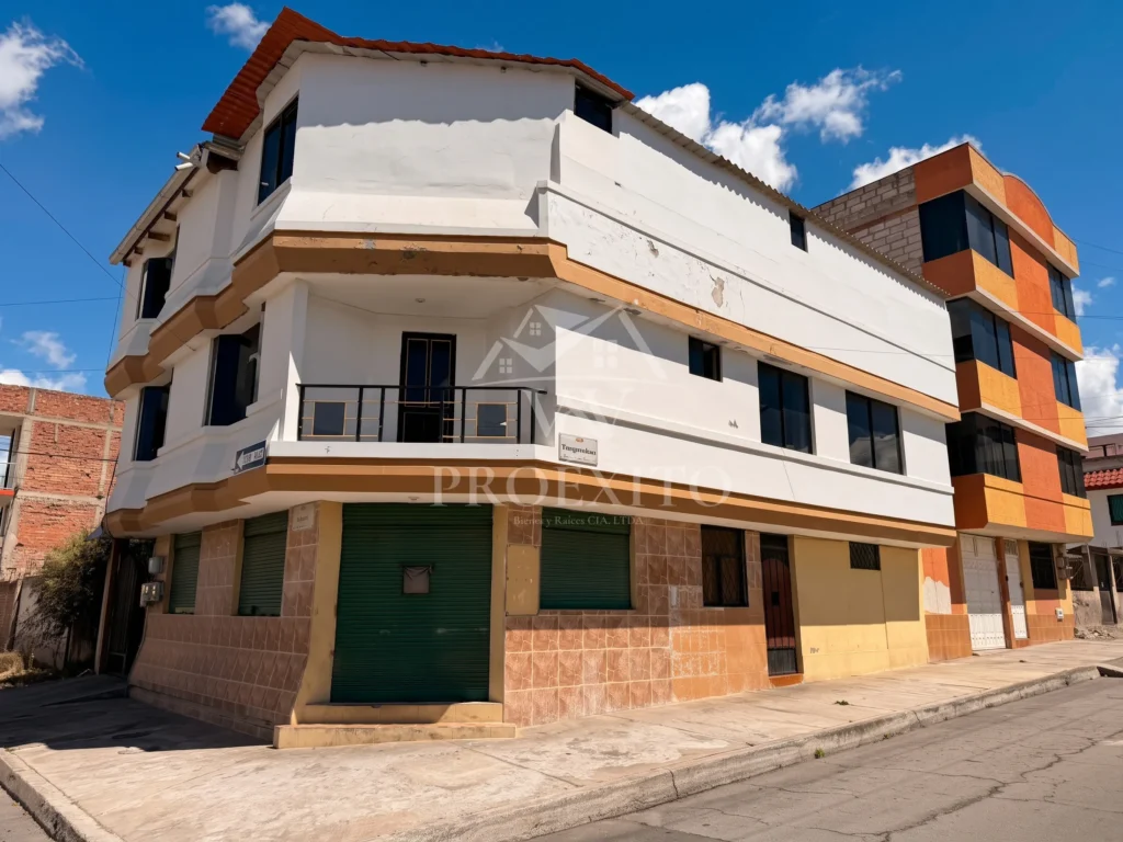 COMPLEJO DE 2 CASAS ESQUINERAS (HOSPITAL ANDINO)