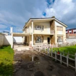 QUINTA / PROPIEDAD COMERCIAL EN AV. SIMÓN BOLÍVAR