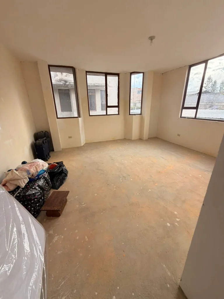 RESIDENCIA EN SANTA ANA