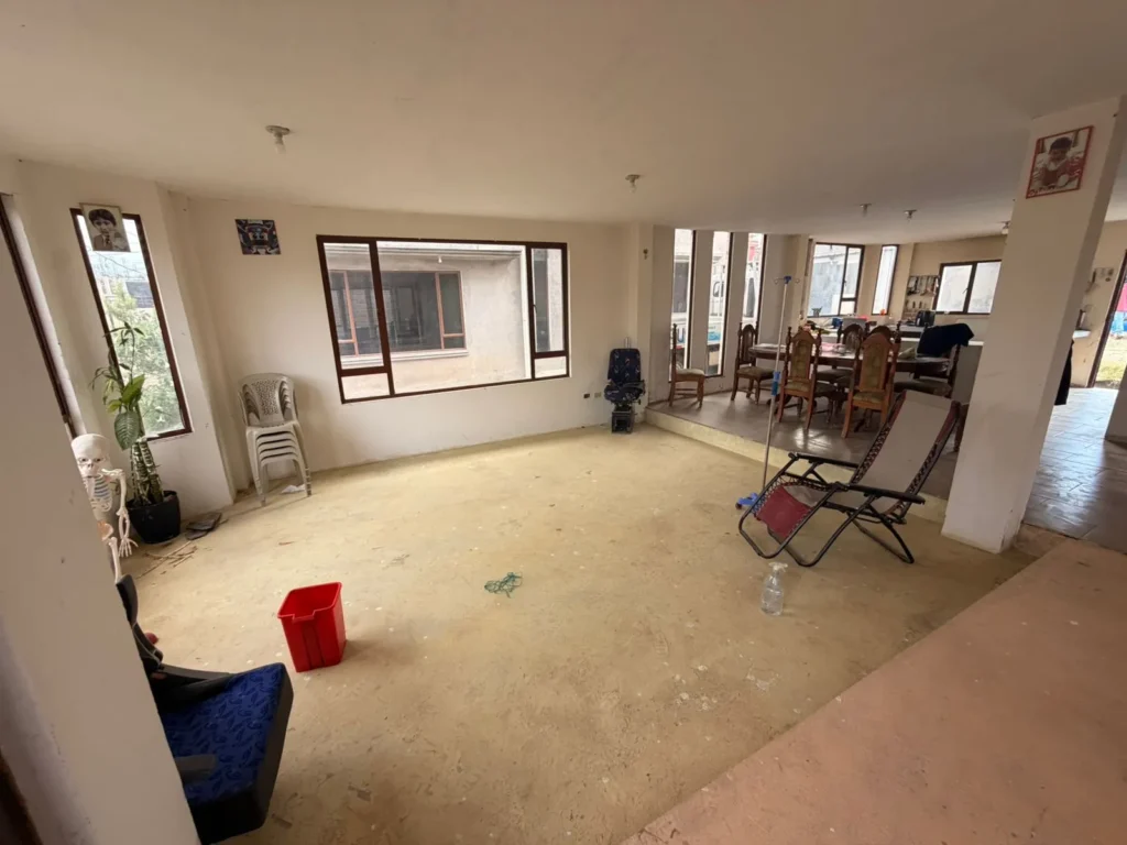 RESIDENCIA EN SANTA ANA