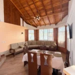 HERMOSA CASA EN LAS ACACIAS